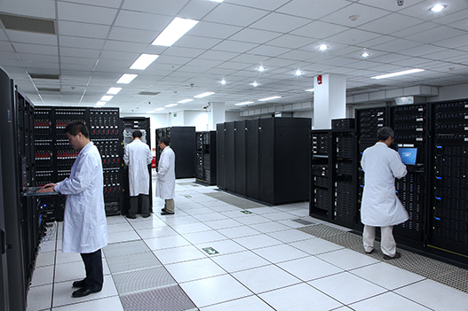 2013年4月，中国石化首个勘探开发云计算中心建成